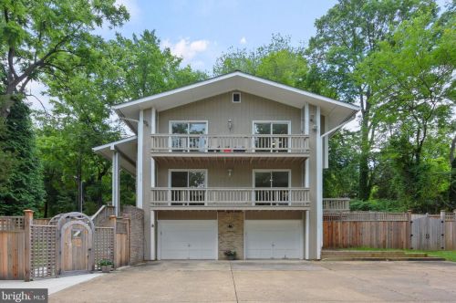 3113 Sleepy Hollow Rd, Falls Church, VA 22042-3143