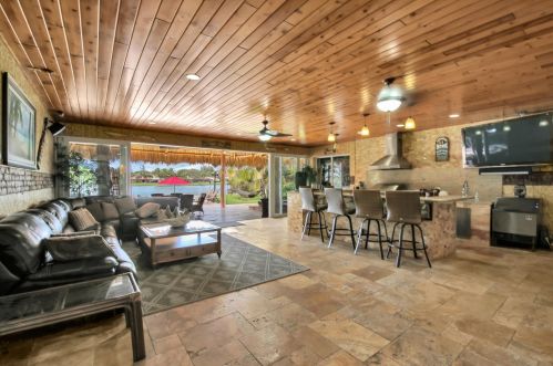8813 Wendy Ln, West Palm Beach FL  33411-6522 exterior