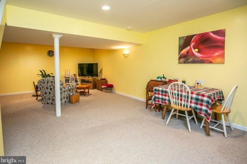 109 Joan Dr, Collegeville PA  19426-1958 exterior