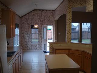 2408 Sunburst Ln, Pearland TX  77584-3204 exterior