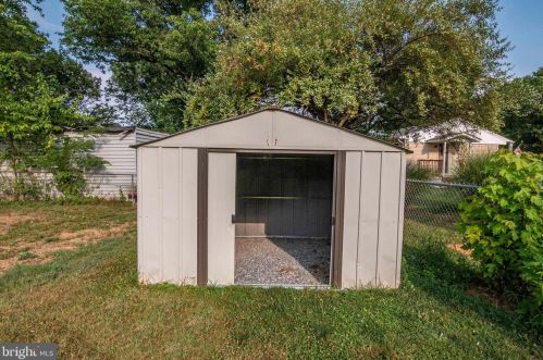 3 Old Barn Rd, Richmond National Battlefiel VA  22835-9008 exterior