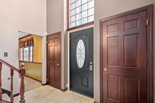 114 Surrey Dr, Canonsburg, PA 15317-2362