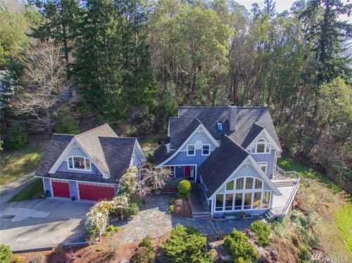 153 Carter Farms Ct, Bremerton, WA 98310-2090
