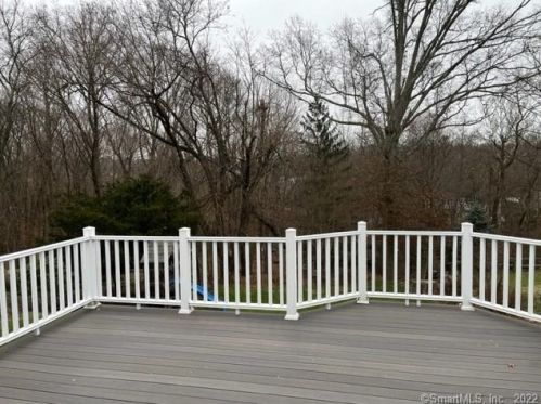 61 Courtland Hill St, Stamford CT  06906-2306 exterior