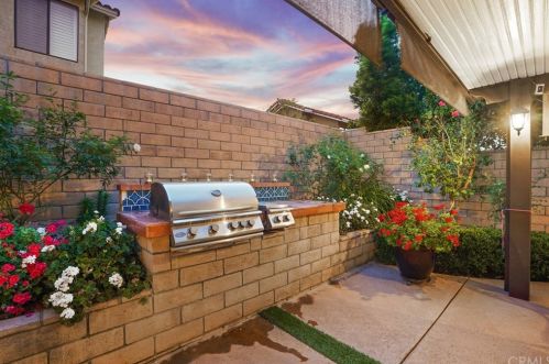 6192 Woodbridge St, Chino Hills CA  91709-3224 exterior