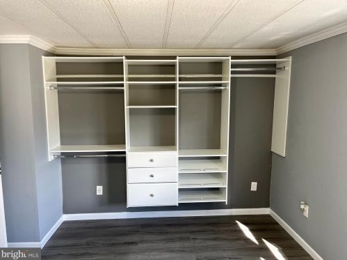 7803 Hampton Dr, Yardley PA  19067-5141 exterior