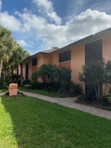 1540 Mainsail Dr, Naples FL  34114-8880 exterior