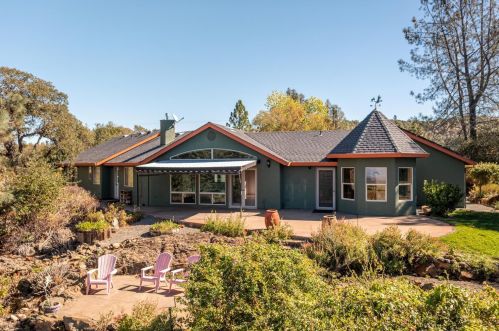 11051 Terrace Oaks Ln, Lake Wildwood, CA 95946-9120