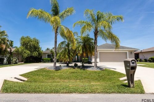 41 Christopher Ct, Palm Coast, FL 32137-8321