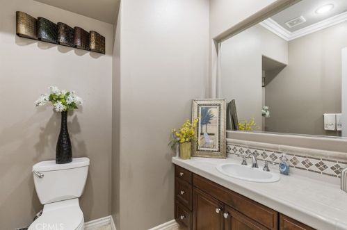 888 Highridge St, Riverside CA  92506-7564 exterior