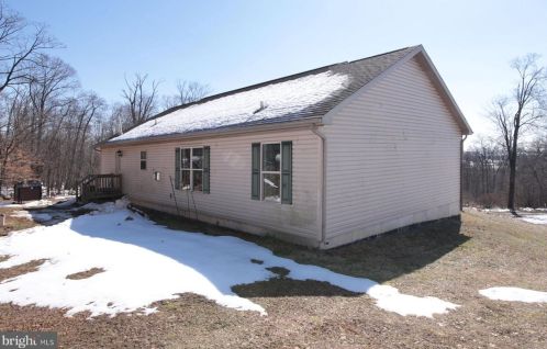 250 Fort Henry Rd, Schubert, PA 19507-9546