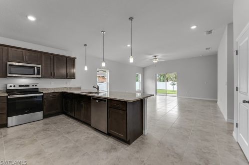 139 Pembroke St, Lehigh Acres FL 33974-0440 exterior