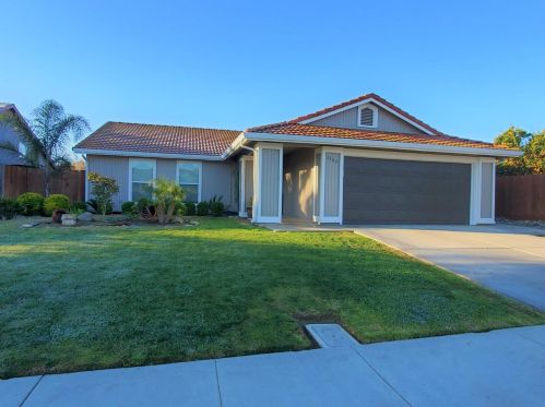 1566 Canyon Creek Dr, Newman, CA 95360-1453