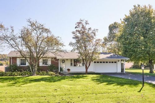 144 Emerald Ln, Chillicothe, OH 45601-9237