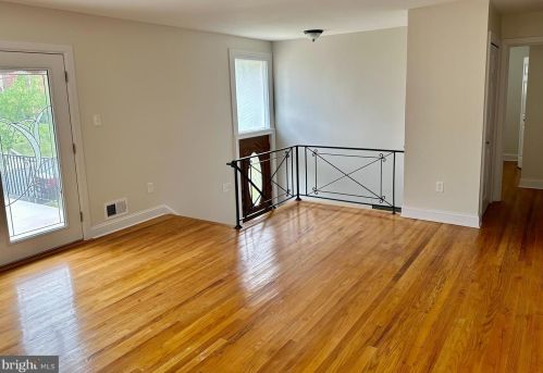 1421 34th St, Washington, DC 20020-2303