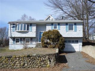142 Hillside Ave, Union City, CT 06770-4036