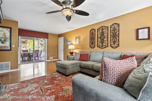 119 Heritage Dr, East Freehold NJ 07728-3185 exterior