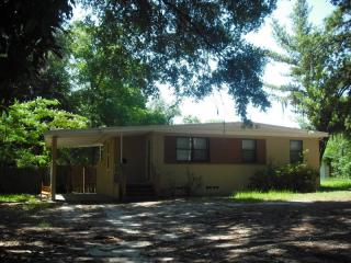 2520 Ribault Scenic Dr, Jacksonville FL  32208-2565 exterior