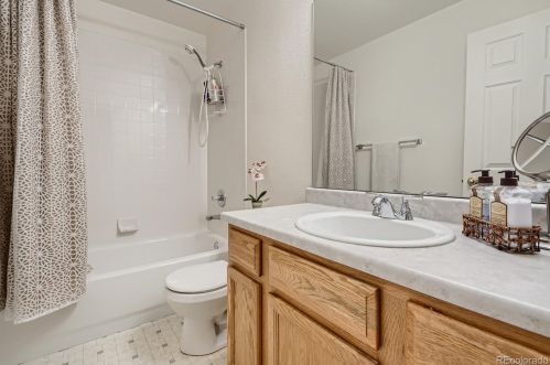 5196 Fraser St, Denver CO 80015-2277 exterior