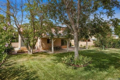 734 Avenue, Lancaster CA 93534-7428 exterior