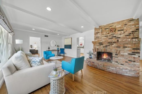 14950 Leadwell St, Van Nuys CA 91406-3030 exterior