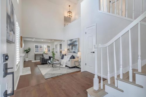 1048 Oakmont Pl, San Jose, CA 95117-2764