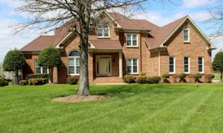 300 Ussery Rd, Clarksville, TN 37043-4314
