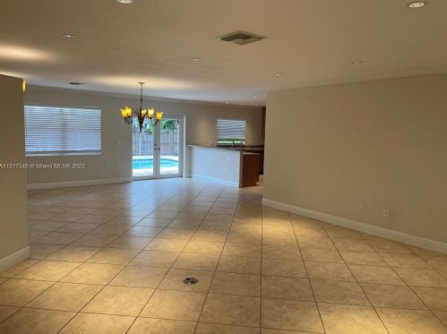405 4th Ter, Dania Beach FL  33004-4716 exterior