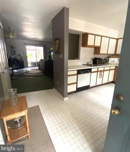 19 Tyler Ln, Berlin Boro NJ  08009-9463 exterior