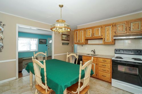 4212 Florence Rd, Bethpage NY  11714-6208 exterior