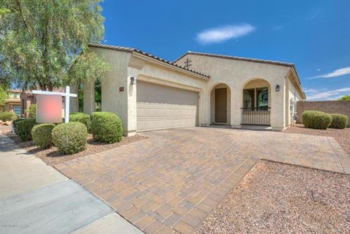 3061 Ivanhoe St, Gilbert, AZ 85295-9071