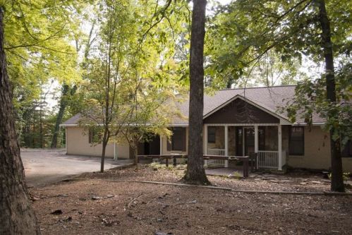 266 Fire Lake Dr, Manchester, TN 37355-5025