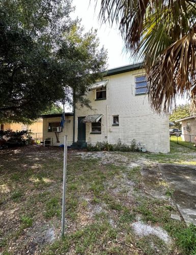 522 Douglas Ct, Fort Pierce, FL 34950-8268