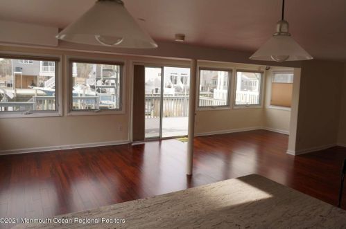 58 Vanard Dr, Bricktown NJ  08723-7443 exterior