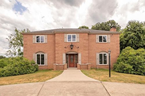 311 Claremont Dr, New Kensington, PA 15068-2413