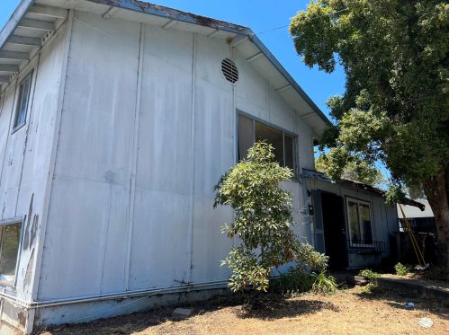 301 Soledad St, Santa Barbara CA  93103-2642 exterior
