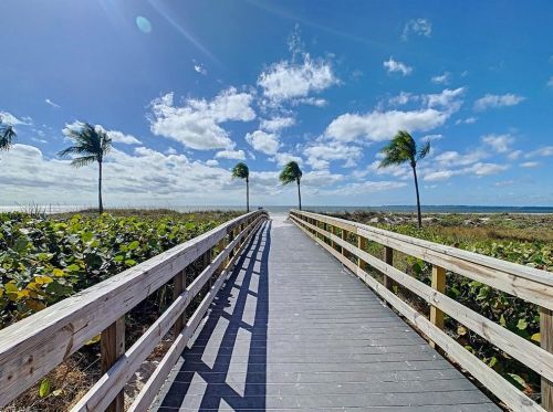 250 Estero Blvd, Fort Myers Beach, FL 33931-2013