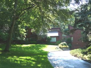 11 Timber Ridge Dr, Warren NJ  07059-6742 exterior