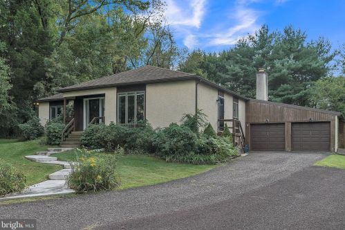 3830 Lywiski Rd, Collegeville, PA 19426-1025