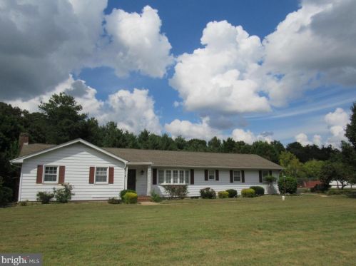 12007 Laurel Rd, Laurel DE  19956-3538 exterior