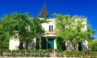 4920 Del Rio Rd, Sacramento CA  95822-1134 exterior