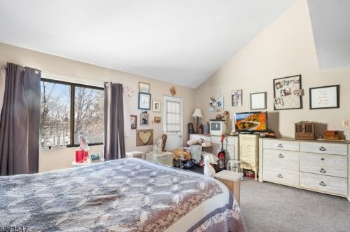 107 River Rd, Nutley NJ  07110-1953 exterior