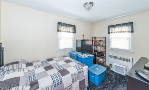 16 Irving Ter, Bloomfield NJ  07003-3811 exterior