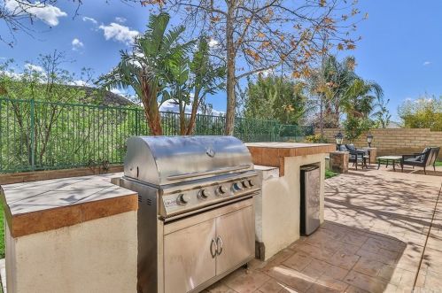 4110 Eagle Flight Dr, Simi Valley CA 93065-0225 exterior