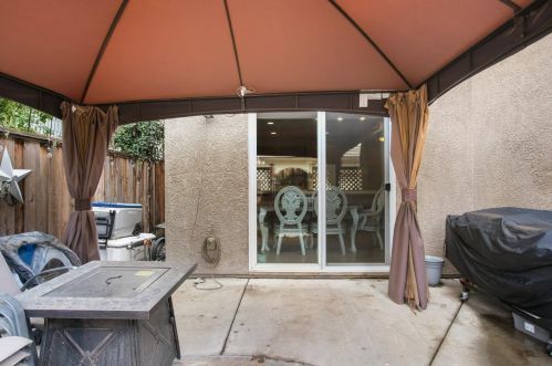 330 Applegate Dr, Valley Home CA  95361-8285 exterior