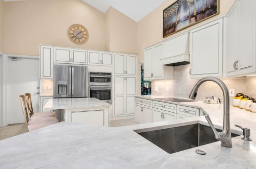 6806 Newport Lk Cir, Boca Raton FL 33496-3004 exterior