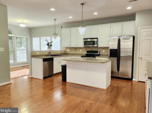 424 Prospect Hill Blvd, Charles Town WV  25414-5498 exterior