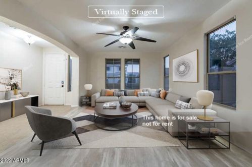 2932 Palm Beach Dr, Chandler, AZ 85249-5051