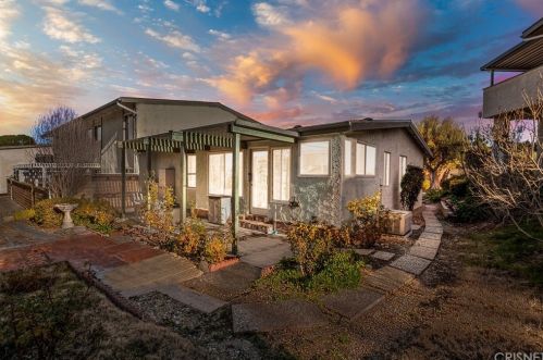 19712 Avenue Of The Oaks, Santa Clarita CA  91321-1311 exterior