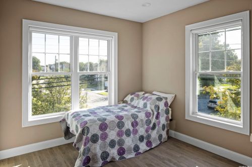 485 Albemarle Rd, Cedarhurst NY  11516-1228 exterior